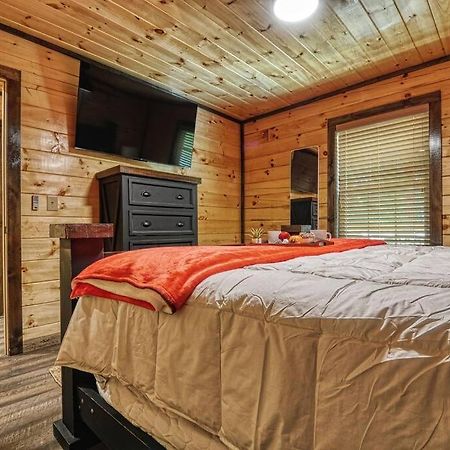 Adventure Retreat/Cabin/Pool+Hot Tub/Game Room+Theater Sevierville Extérieur photo