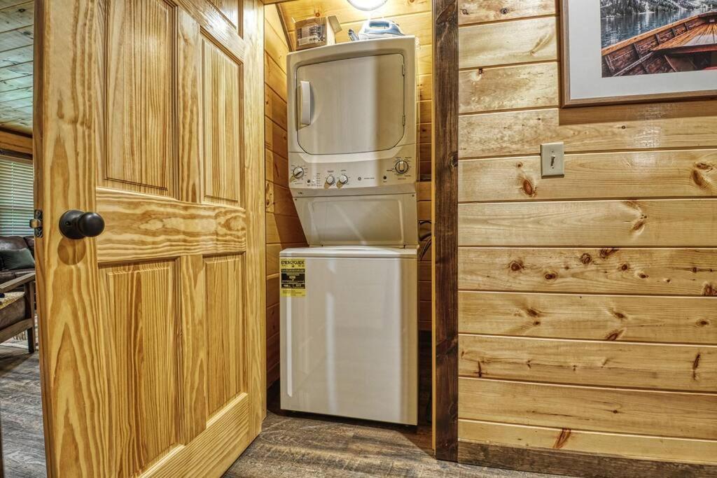 Adventure Retreat/Cabin/Pool+Hot Tub/Game Room+Theater Sevierville Extérieur photo