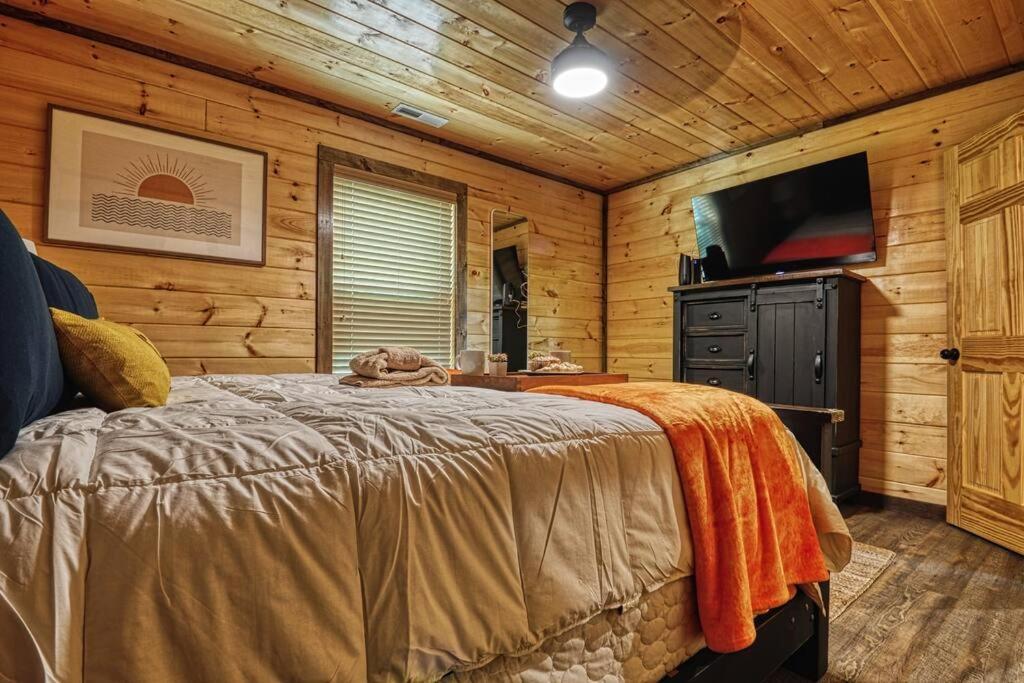 Adventure Retreat/Cabin/Pool+Hot Tub/Game Room+Theater Sevierville Extérieur photo