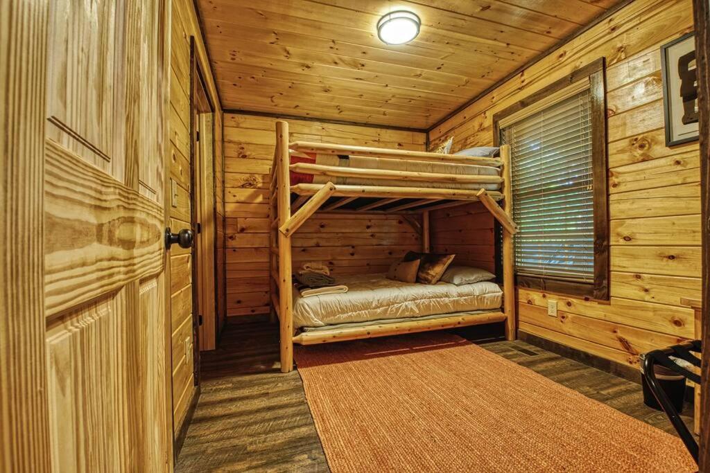 Adventure Retreat/Cabin/Pool+Hot Tub/Game Room+Theater Sevierville Extérieur photo