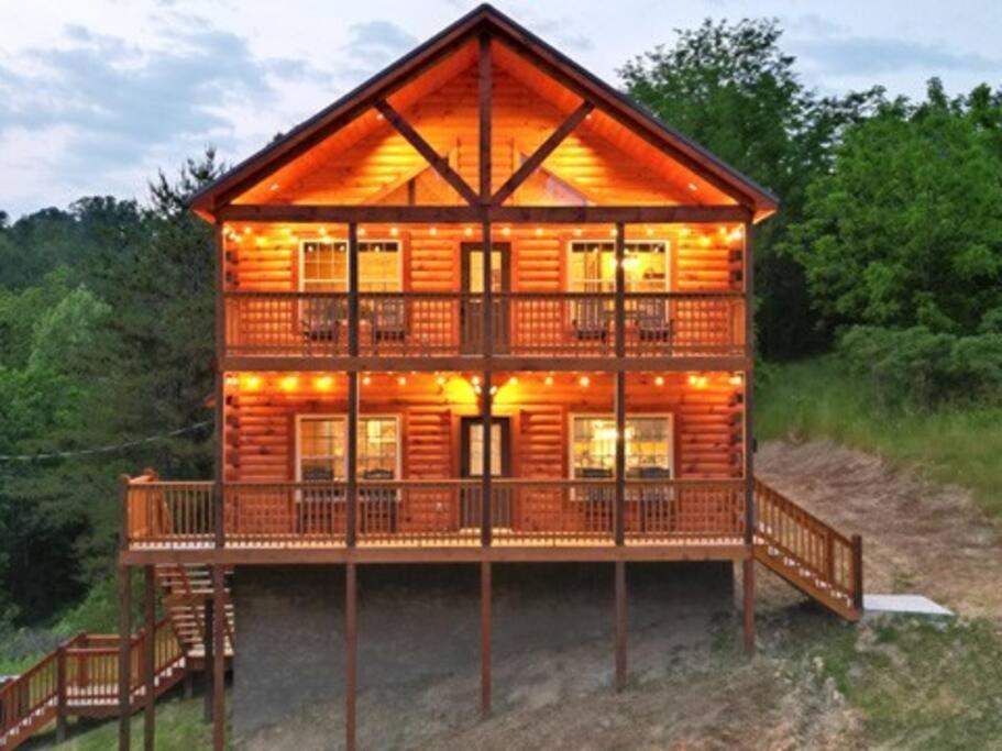 Adventure Retreat/Cabin/Pool+Hot Tub/Game Room+Theater Sevierville Extérieur photo