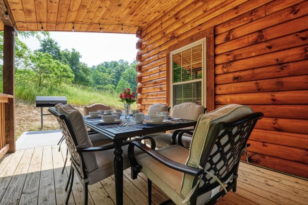 Adventure Retreat/Cabin/Pool+Hot Tub/Game Room+Theater Sevierville Extérieur photo