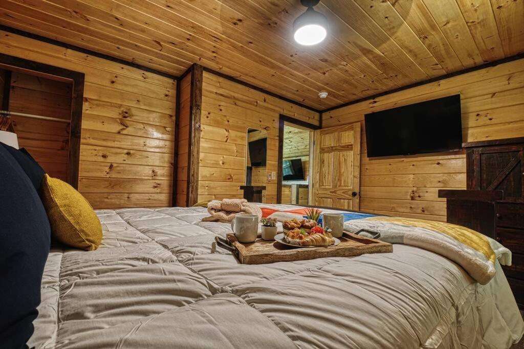Adventure Retreat/Cabin/Pool+Hot Tub/Game Room+Theater Sevierville Extérieur photo