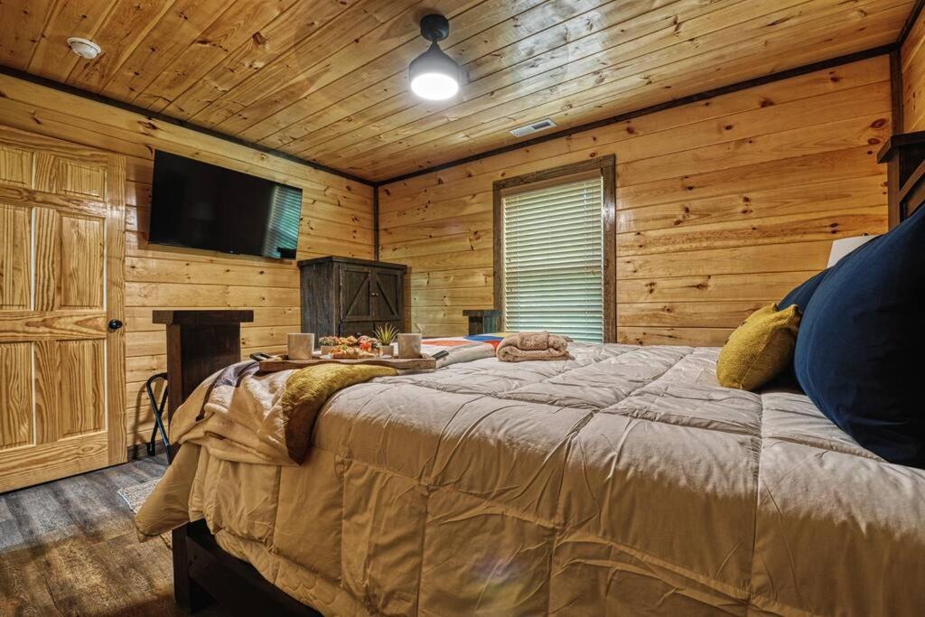Adventure Retreat/Cabin/Pool+Hot Tub/Game Room+Theater Sevierville Extérieur photo