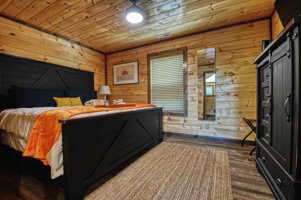 Adventure Retreat/Cabin/Pool+Hot Tub/Game Room+Theater Sevierville Extérieur photo