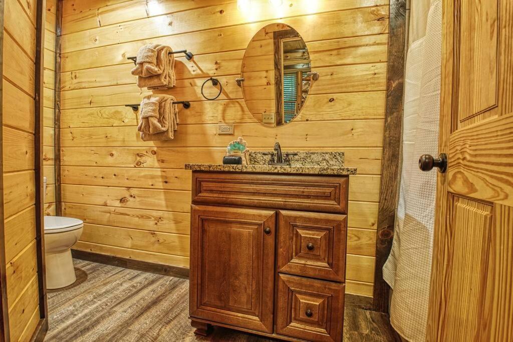 Adventure Retreat/Cabin/Pool+Hot Tub/Game Room+Theater Sevierville Extérieur photo
